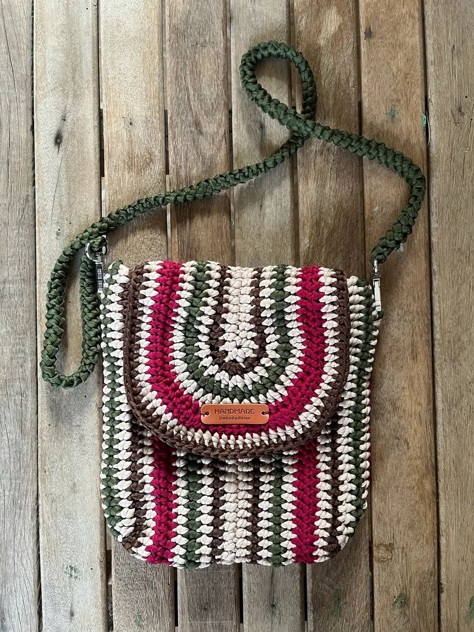 bolsa de crochê colorida feita a mão - Foto 2