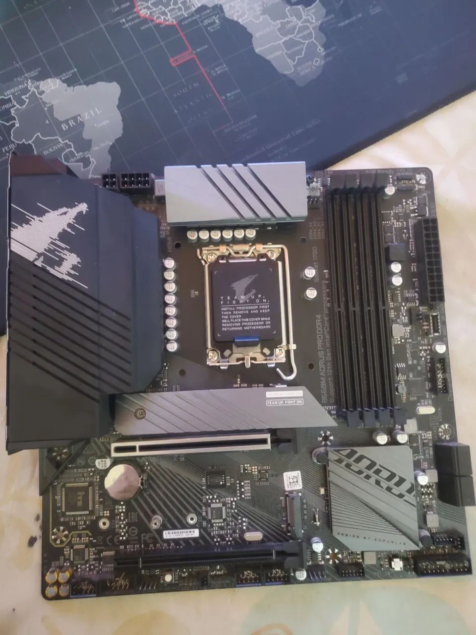 B660M Aorus Pro não testada