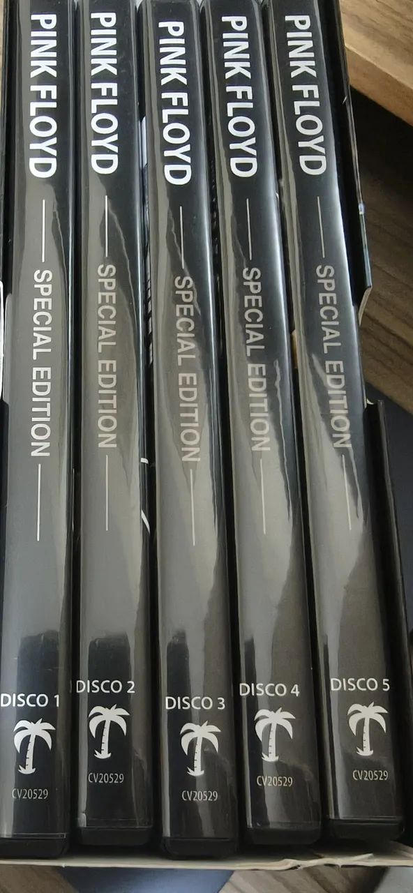 Pink Floyd Special Edition - Box 5 DVDs - Completo e Testado - Foto 2