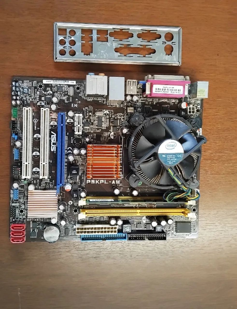 kit placa mae asus p5kpl-am core2duo E7300 e 2gb de ram ddr2 - Foto 2