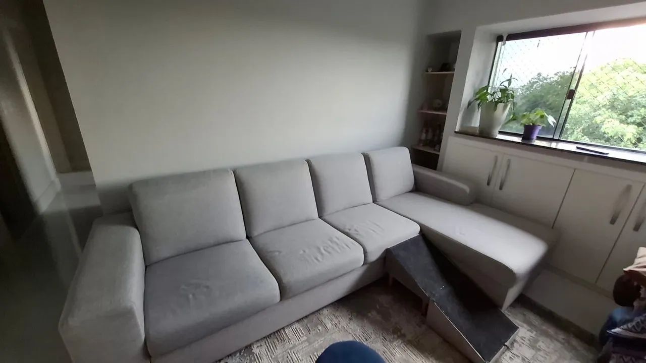 Sofá 4 lugares em excelente estado 