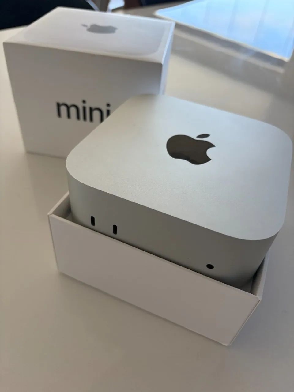 Mac Mini M4 16GB / 256GB SSD - Garantia estendida Apple até 08