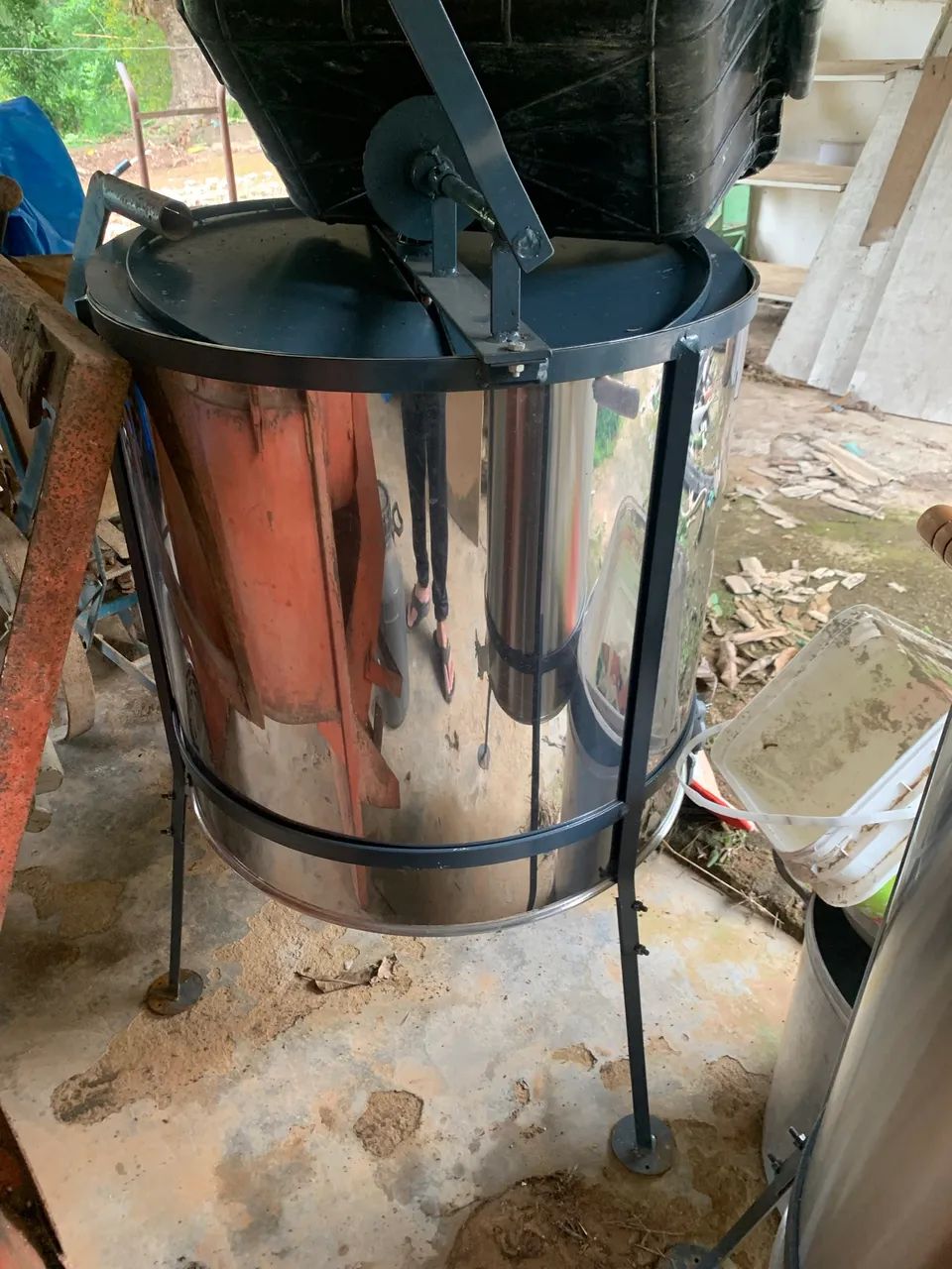 Centrifuga 6 quadros e 12 quadros mel novas  - Foto 2