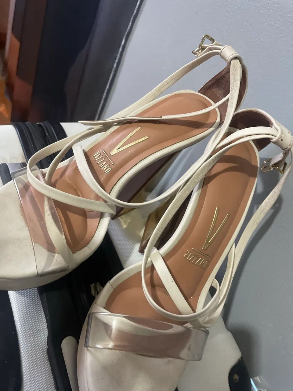 Sapato semi novo 37