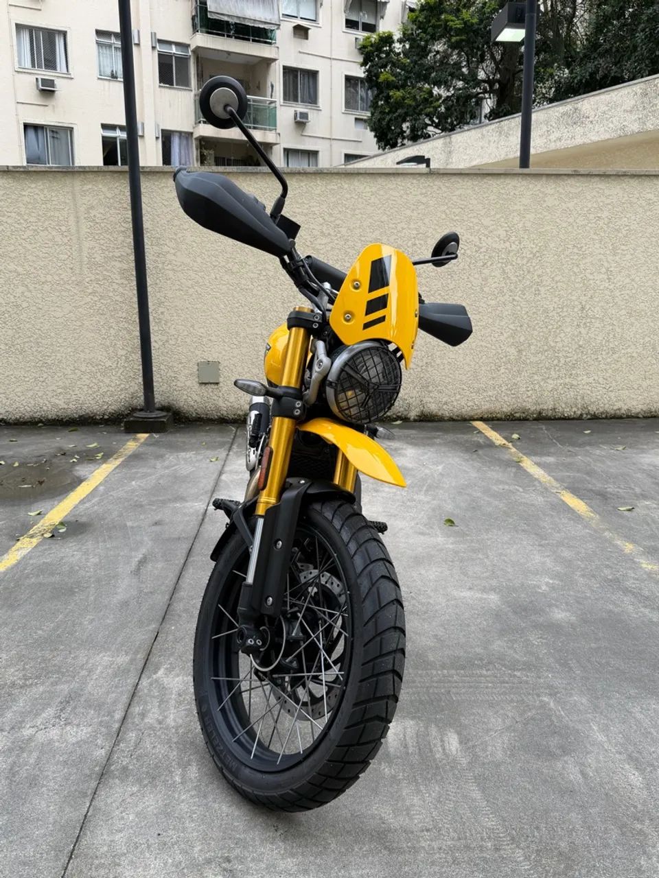 Triumph Scrambler 400 XC