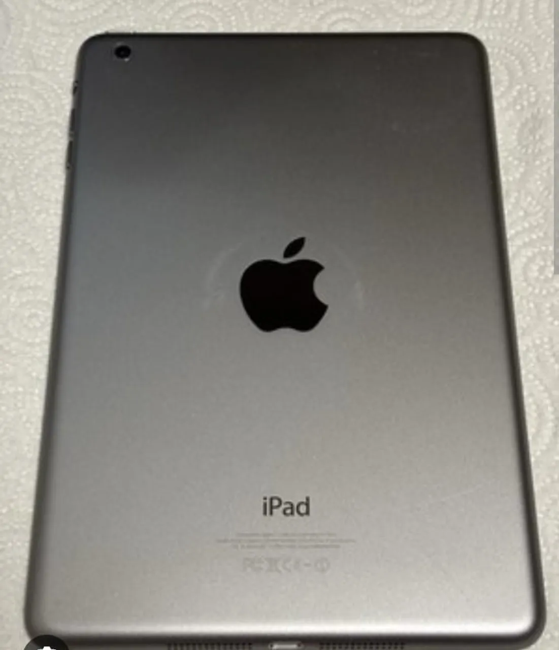 2 iPhones e 1 iPad mini 2 Super Conservado com Caixa - Celulares e