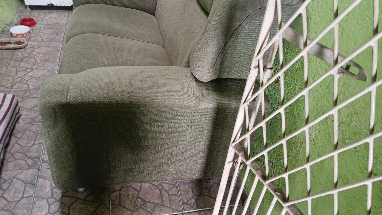 Vendo um sofá seminovo - Foto 2