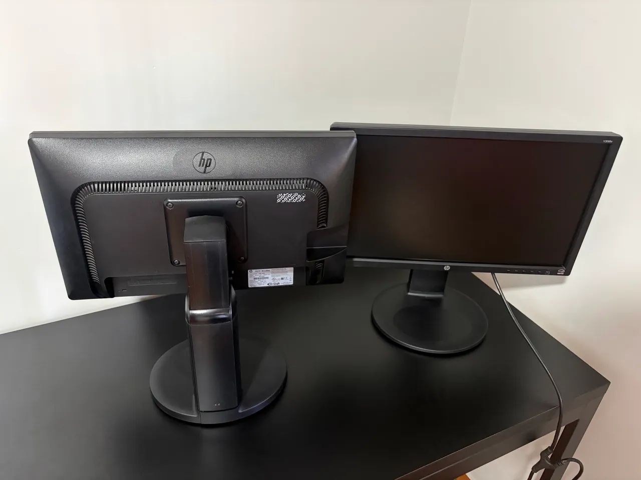 PAR DE MONITORES HP 20? LED E2011P-BN ? VGA/DVI ? BASE AJUSTÁVEL - Foto 3