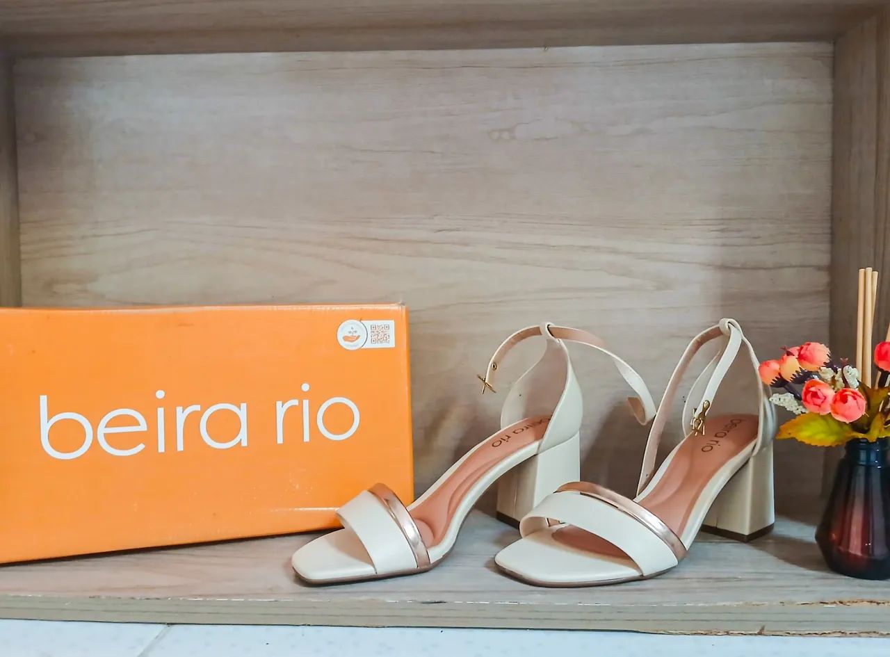 Sapato Alto Beira rio 