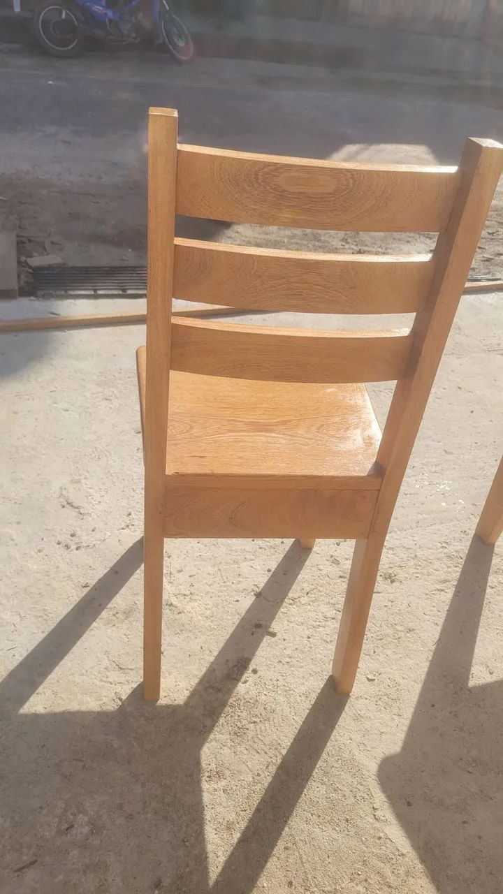 Cadeira de encosto curvo - Foto 2