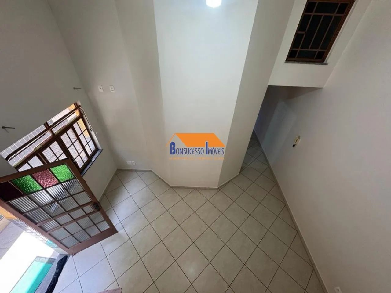 casa de 3 quartos Bairro Ipê em Belo Horizonte - Foto 3