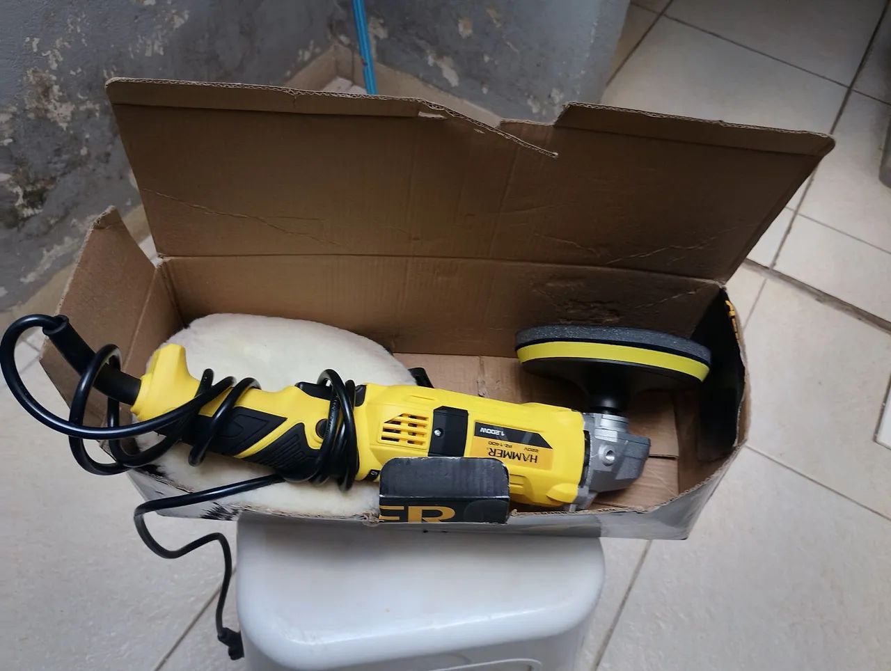 Vende-se Politriz Angular 7 polegadas 1200W. - Foto 2