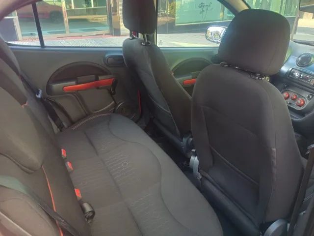 Fiat Uno Sporting 1.4 EVO Fire Flex 8V 4P 2013 - Foto 5
