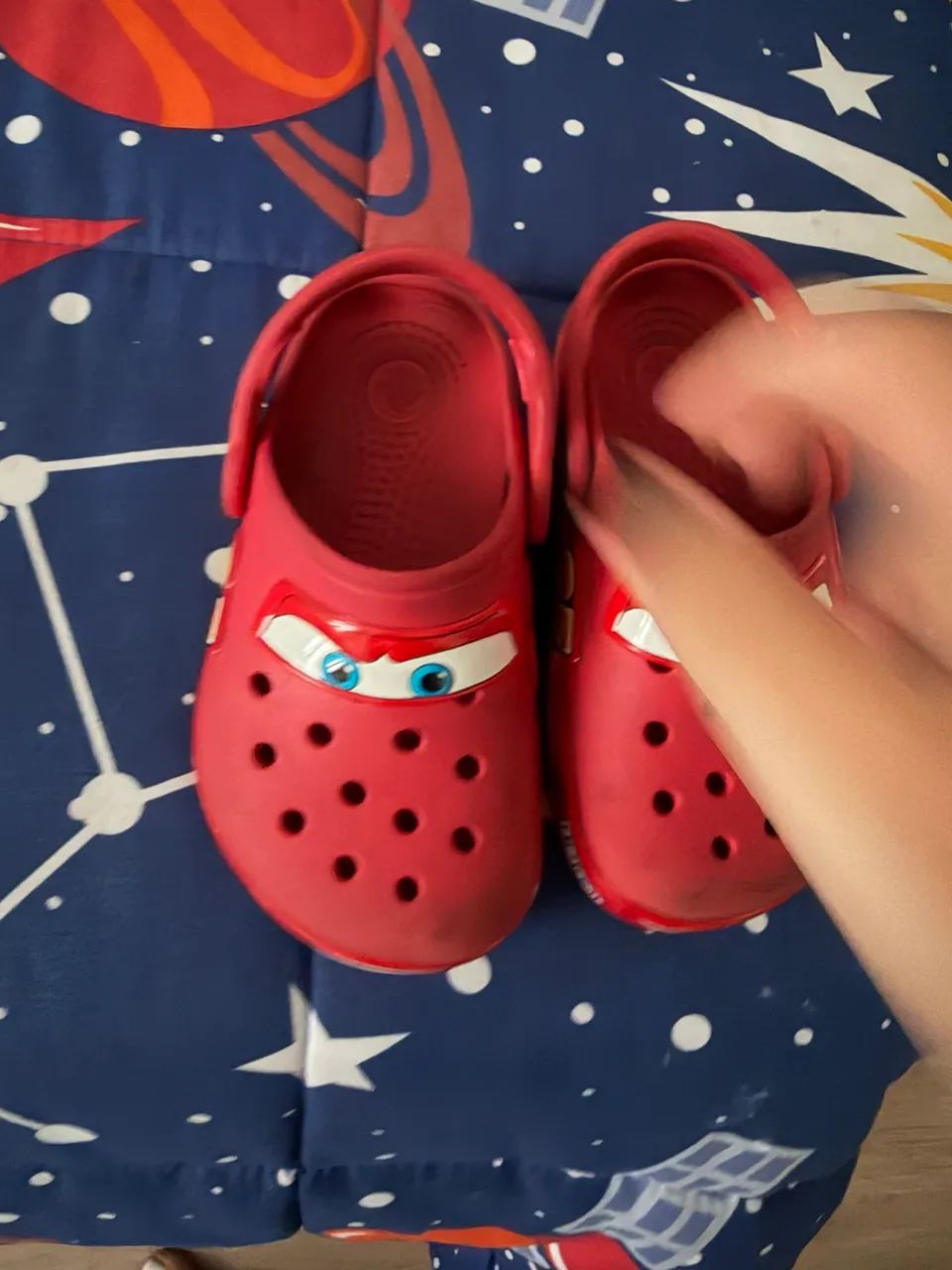 Crocs infantil relâmpago Mcqueen - Foto 4