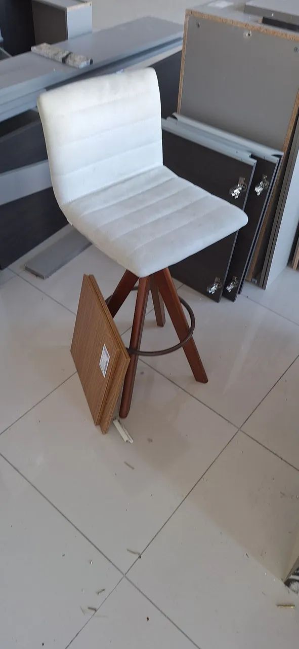 Banqueta Giratória 
