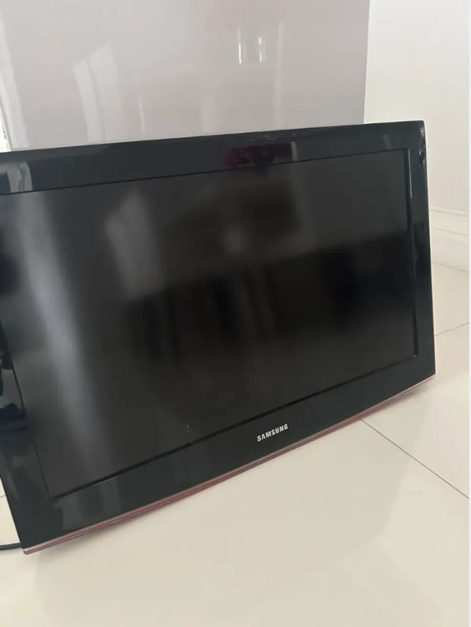 TV Samsung 32" Sinal Digital em HD (NÃO É SMART)
