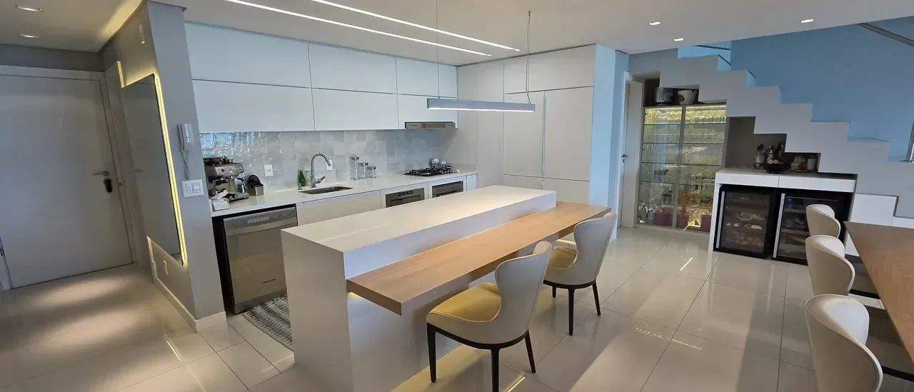 Cobertura para venda possui 280 metros quadrados com 4 quartos - Foto 2