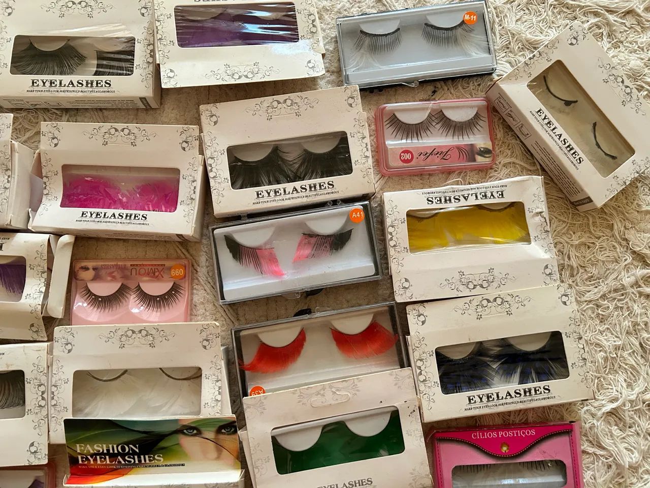 Kit cílios postiços coloridos 
