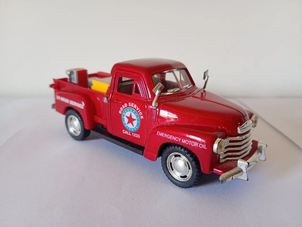 Kinsmart - Miniatura Picape GM 3100 1953 - Foto 4