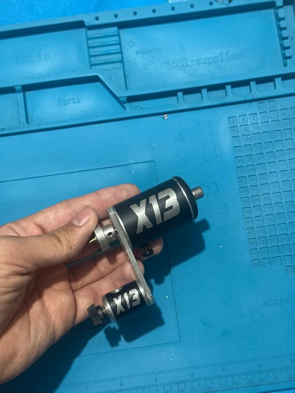 Fonte Hurricane e Máquina X13 para tatuagens - Foto 3