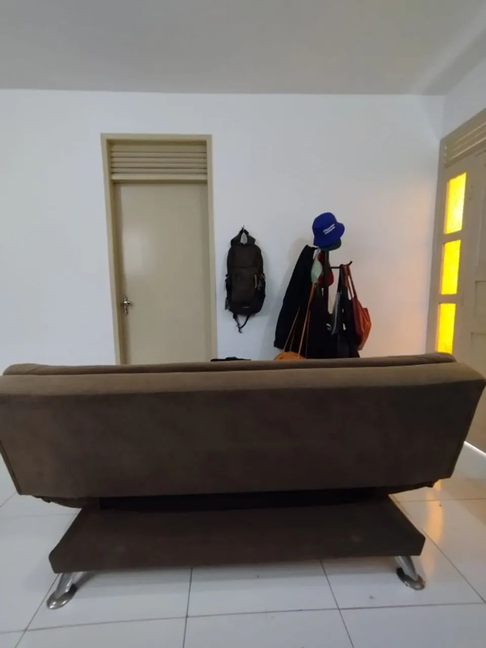 Sofá-Cama 3 Lugares Casal em Suede Café Usado - Foto 3