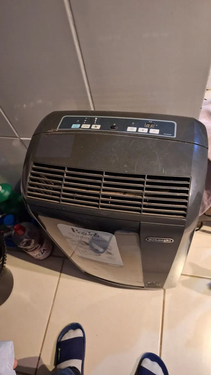 Ar-condicionado portátil Delonghi Pinguino