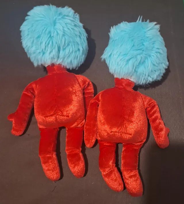 Brinquedo Pelúcia Thing 1 e Thing 2 Dr. Seuss - Foto 3
