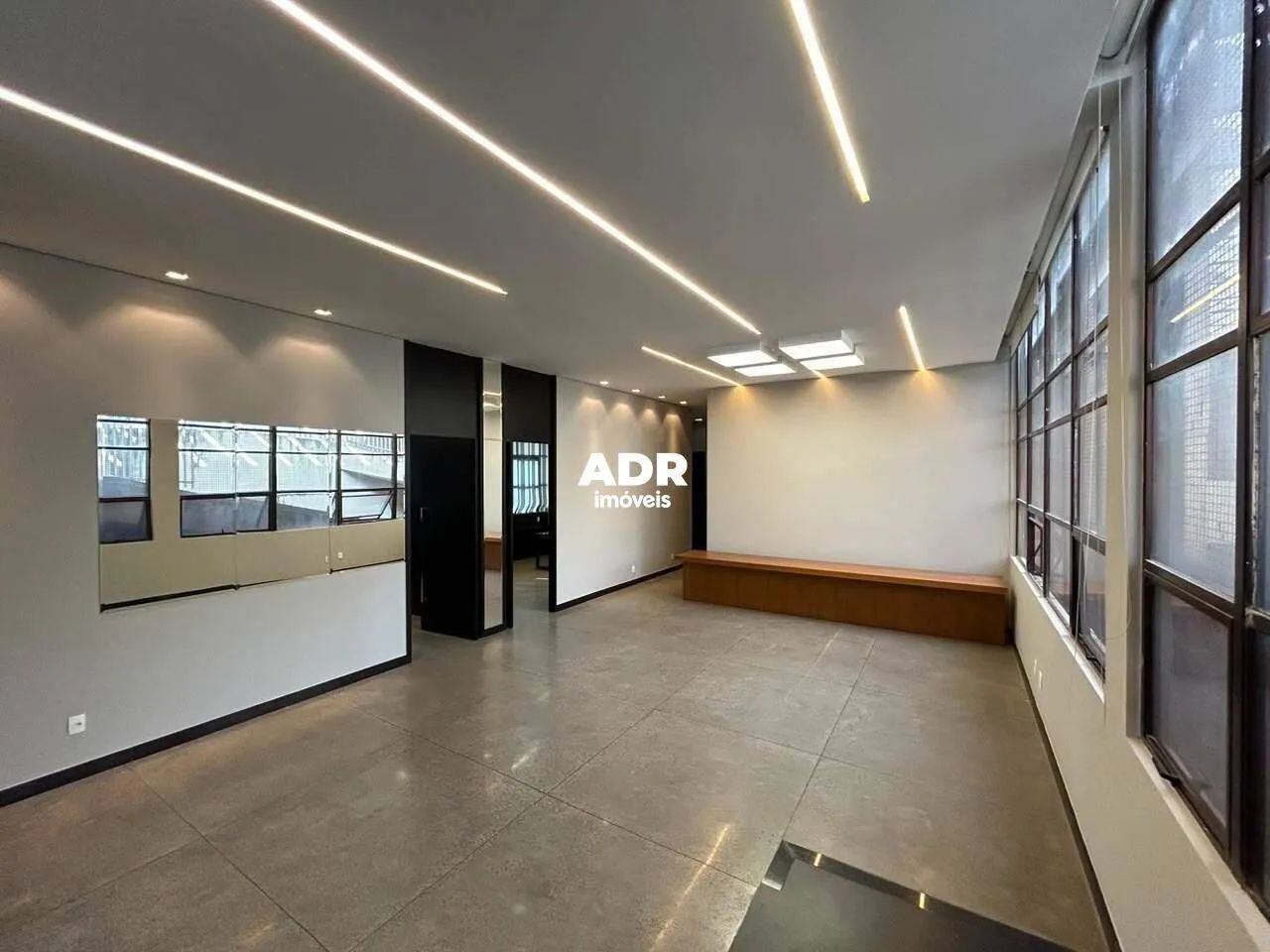 Loja comercial de 210 m² para aluguel no Gutierrez, em Belo Horizonte