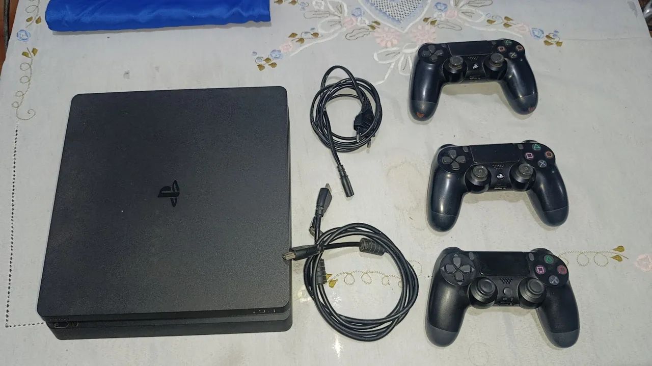 PS4 completo + 3 controles e jogos - Foto 2