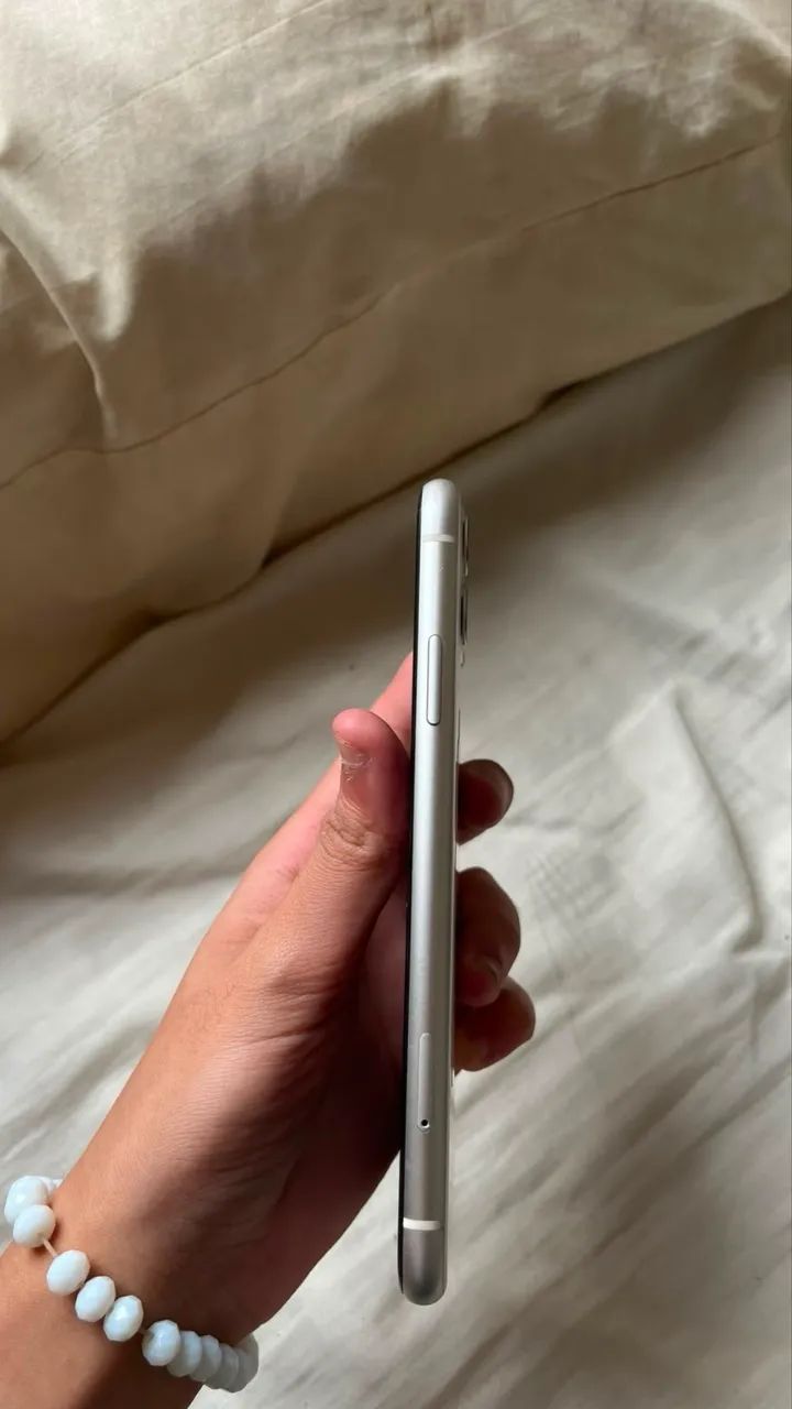 VENDO IPHONE 11 R$ 900 - Foto 4