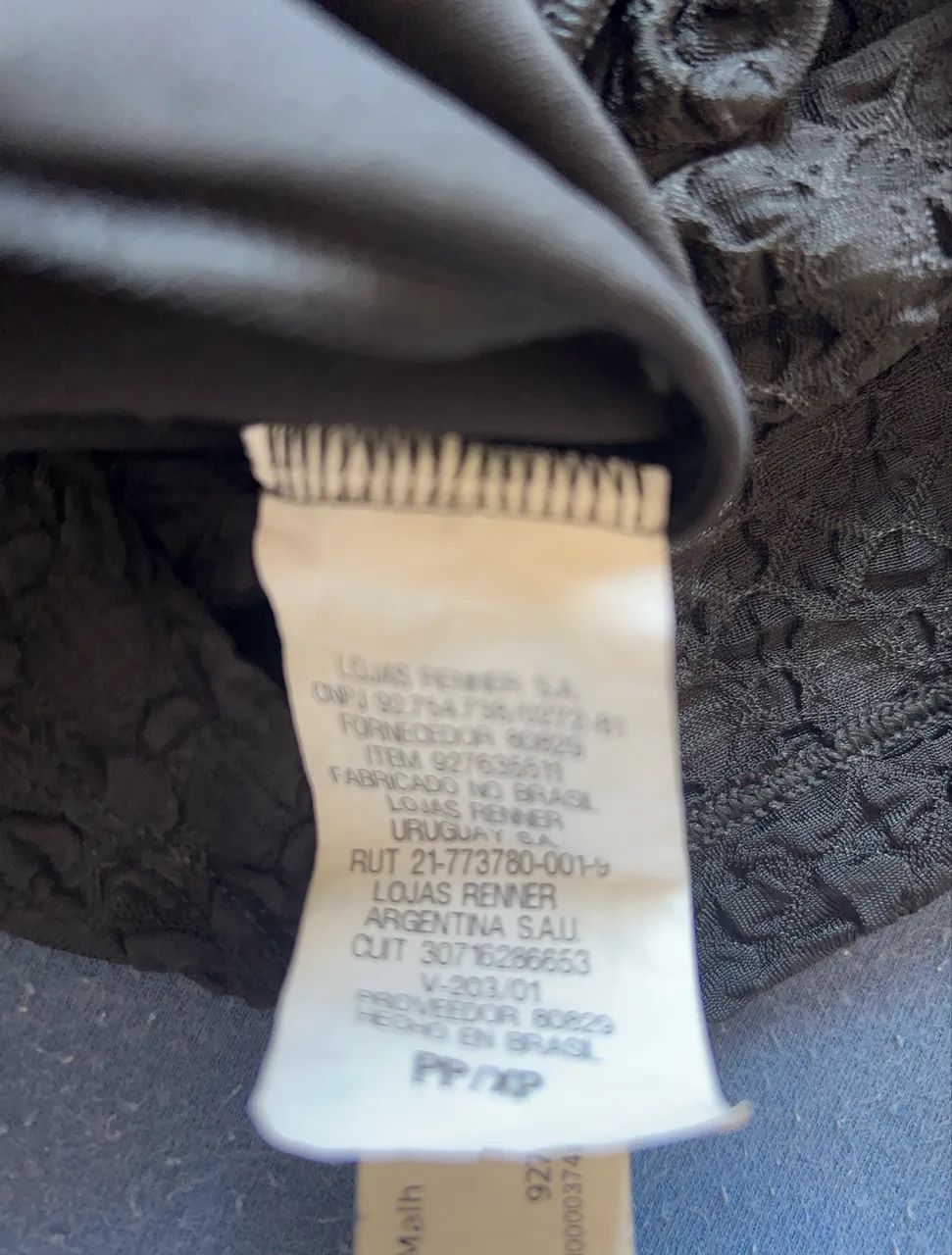 estido Ombro A Ombro Com Babado E Texturas Preto - Foto 4