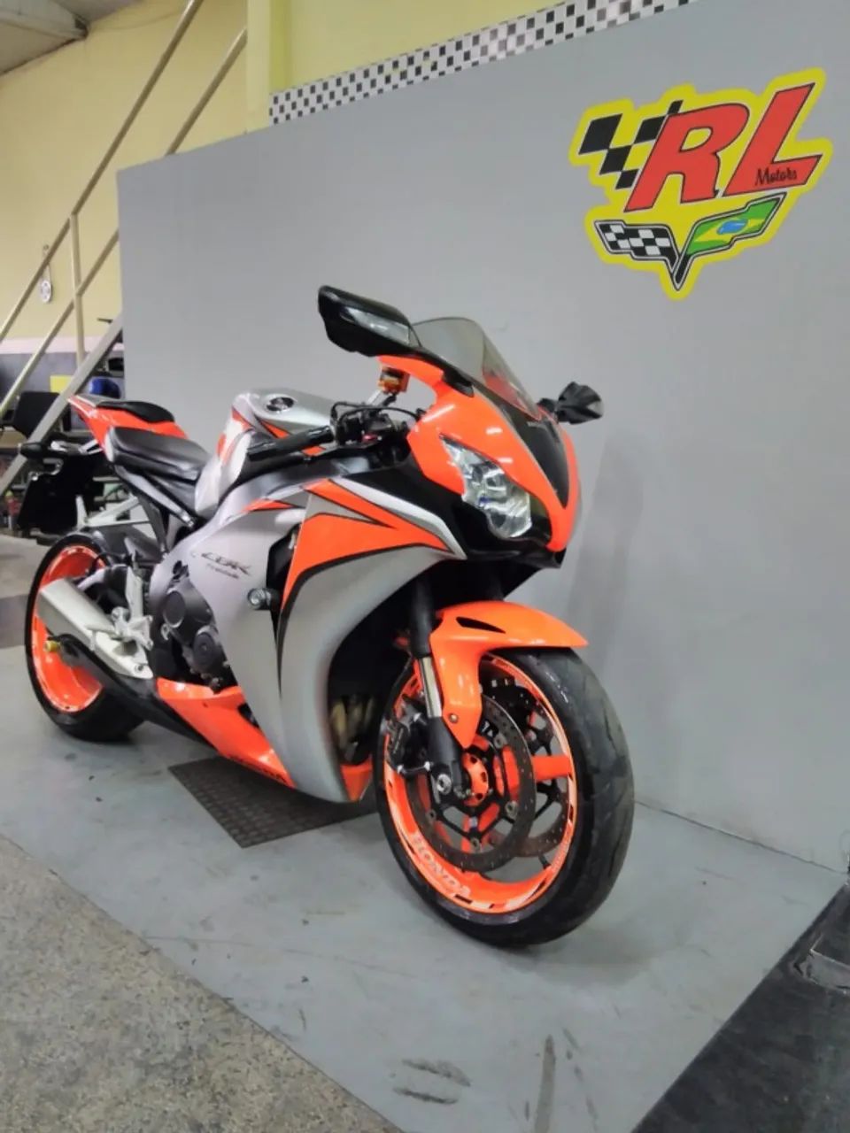 CBR 1000 RR FIRE BLADE 2010 - Foto 4