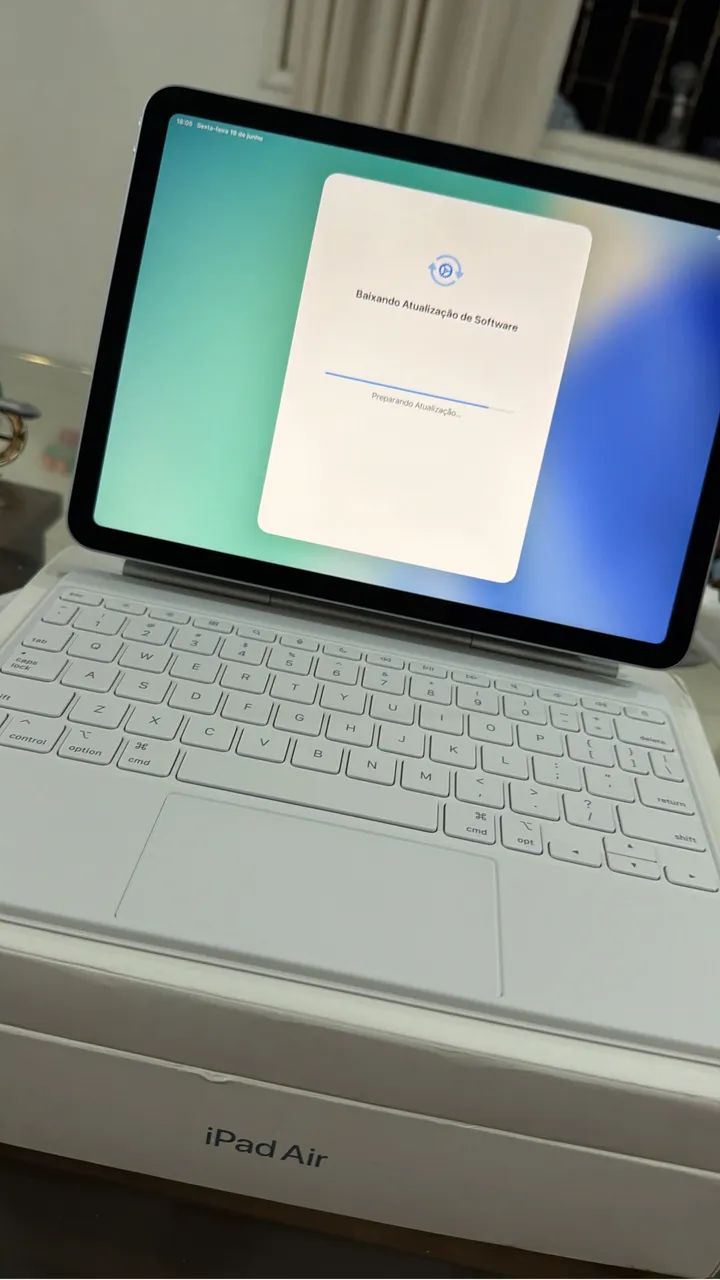 iPad Air 11? M4 256GB Wi-Fi + Magic Keyboard - Foto 3