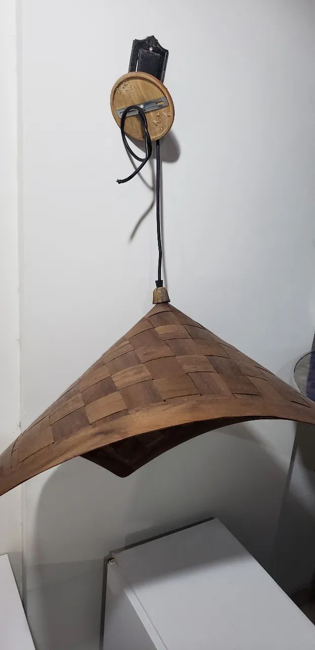 Luminária de teto rústica