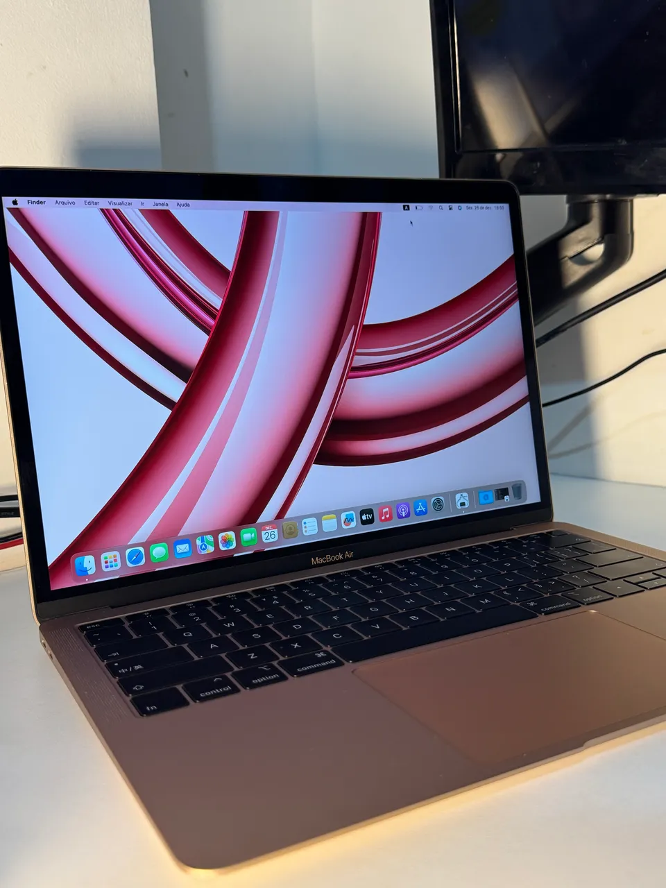 MacBook Air 13″ 2018 1.6GHz/16GB/256GB MacBook Air 2018 (13-inch) - Core i5 1.6 GHz - 8GB RAM - 256GB SSD