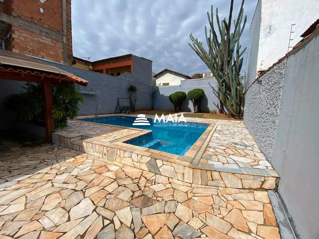 Comercial para alugar no bairro São Benedito - Foto 4