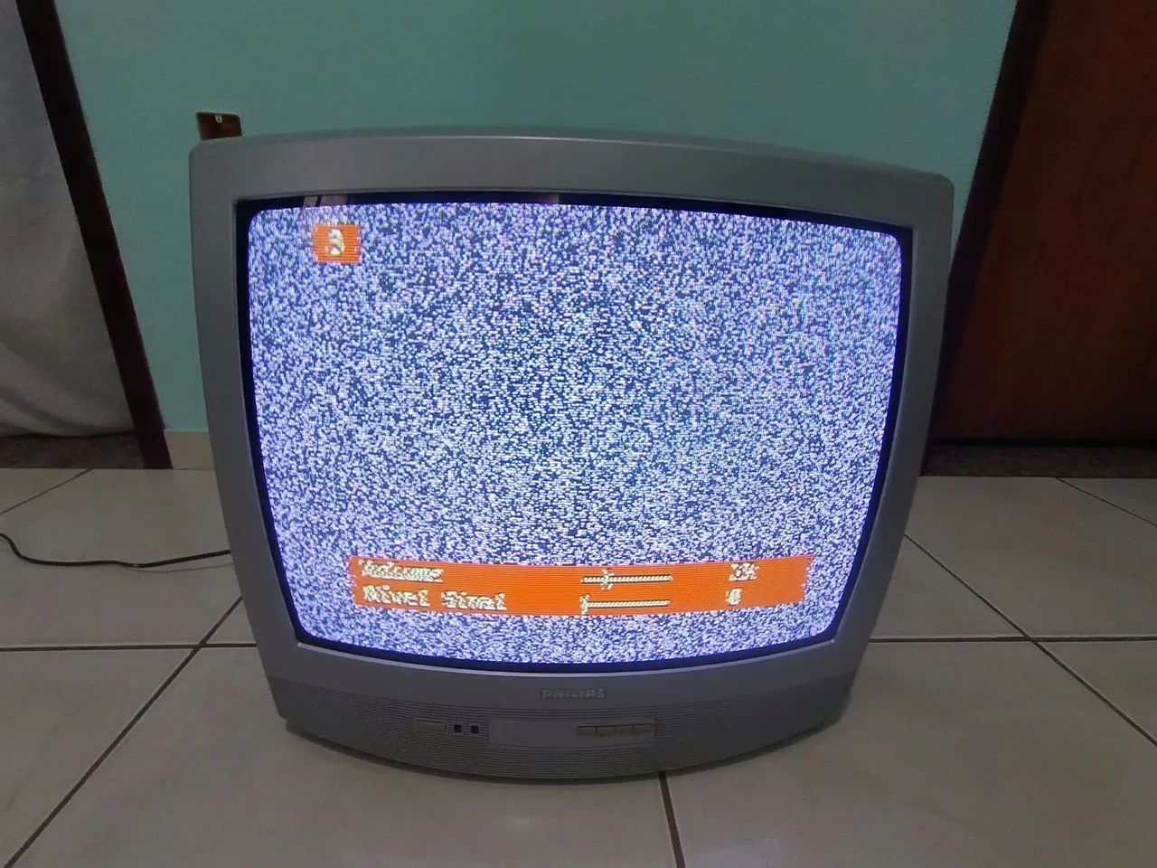 TV de tubo Philips 20' polegadas  - Foto 2