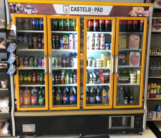 Refrigerador Expositor Vertical 4 portas 220V