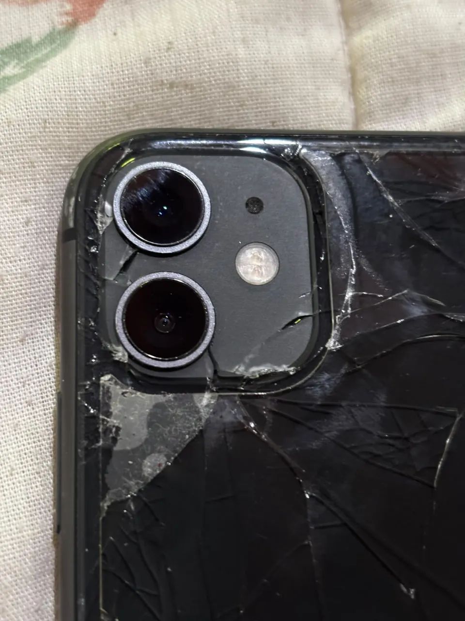iPhone 11 - Foto 3