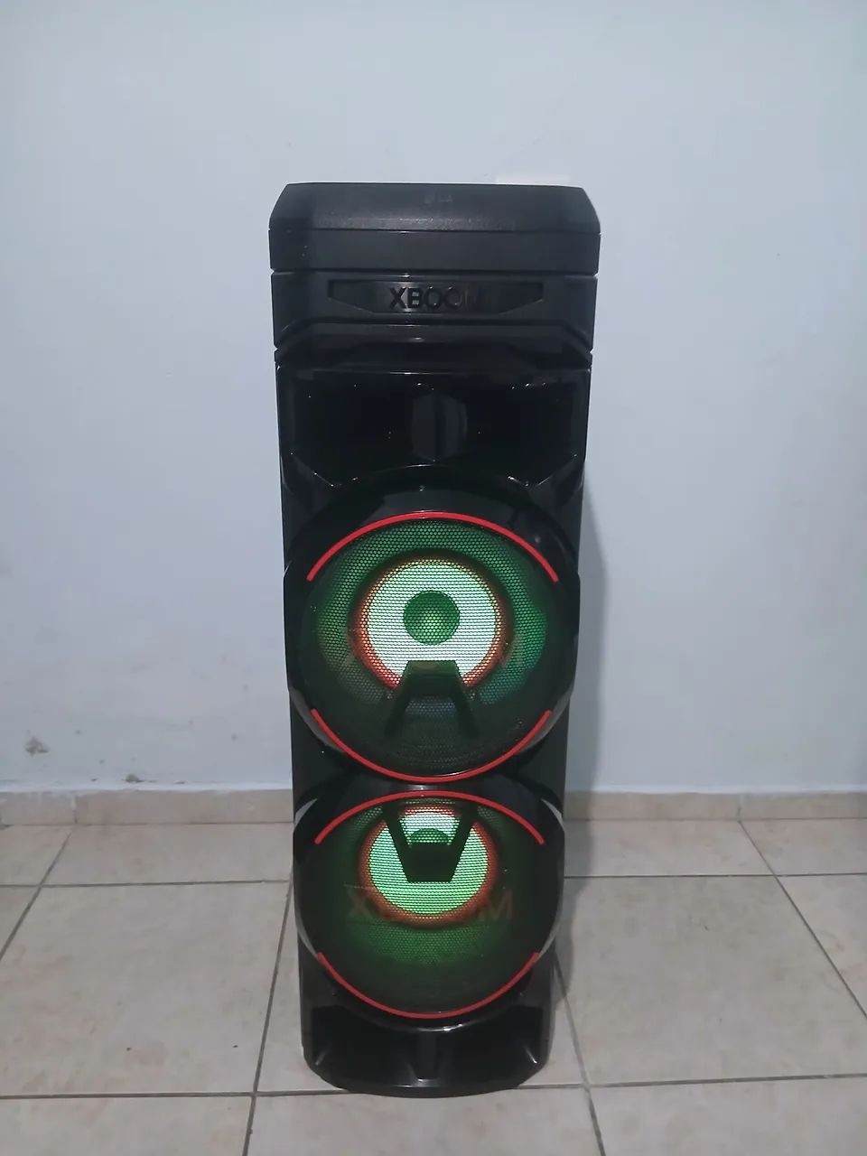 Caixa LG XBOOM