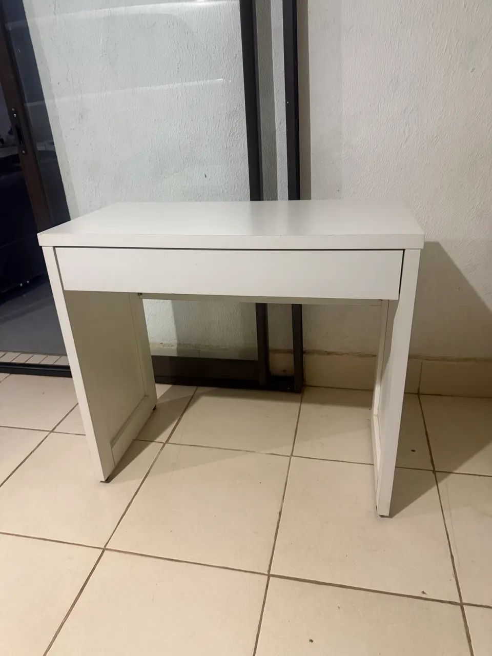 Mesa escrivaninha nail 