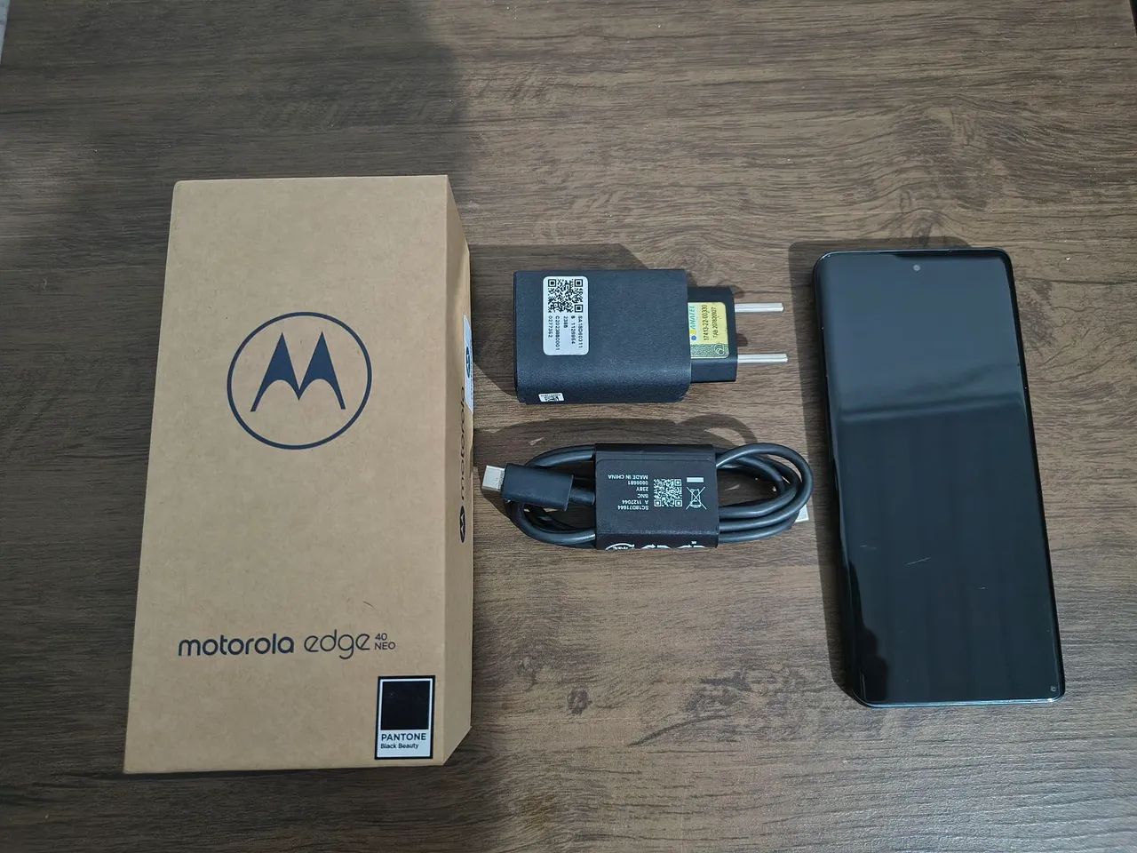 Celular Motorola Edge 40 neo  - Foto 4
