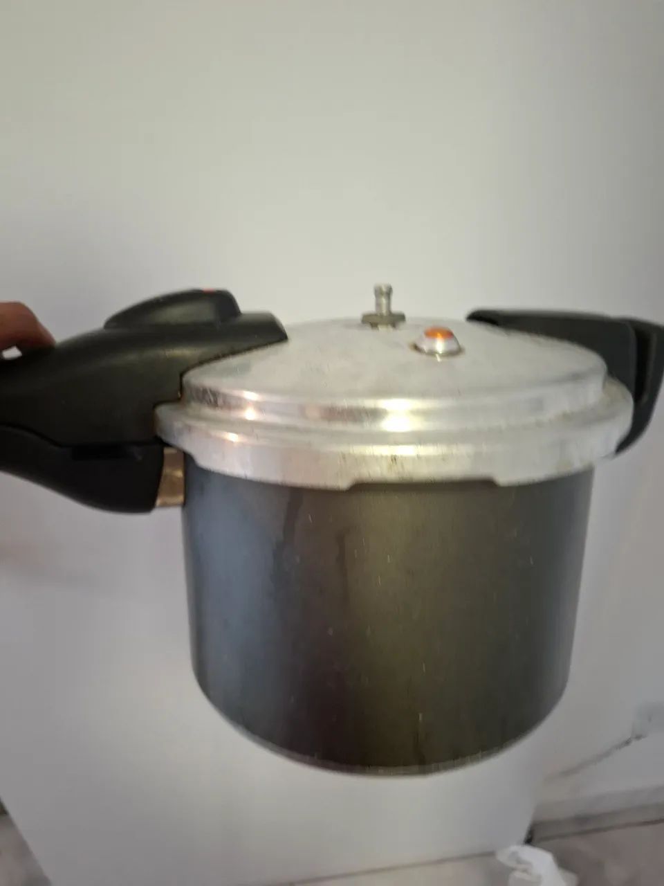 Panela de pressão tramontina 4,5l