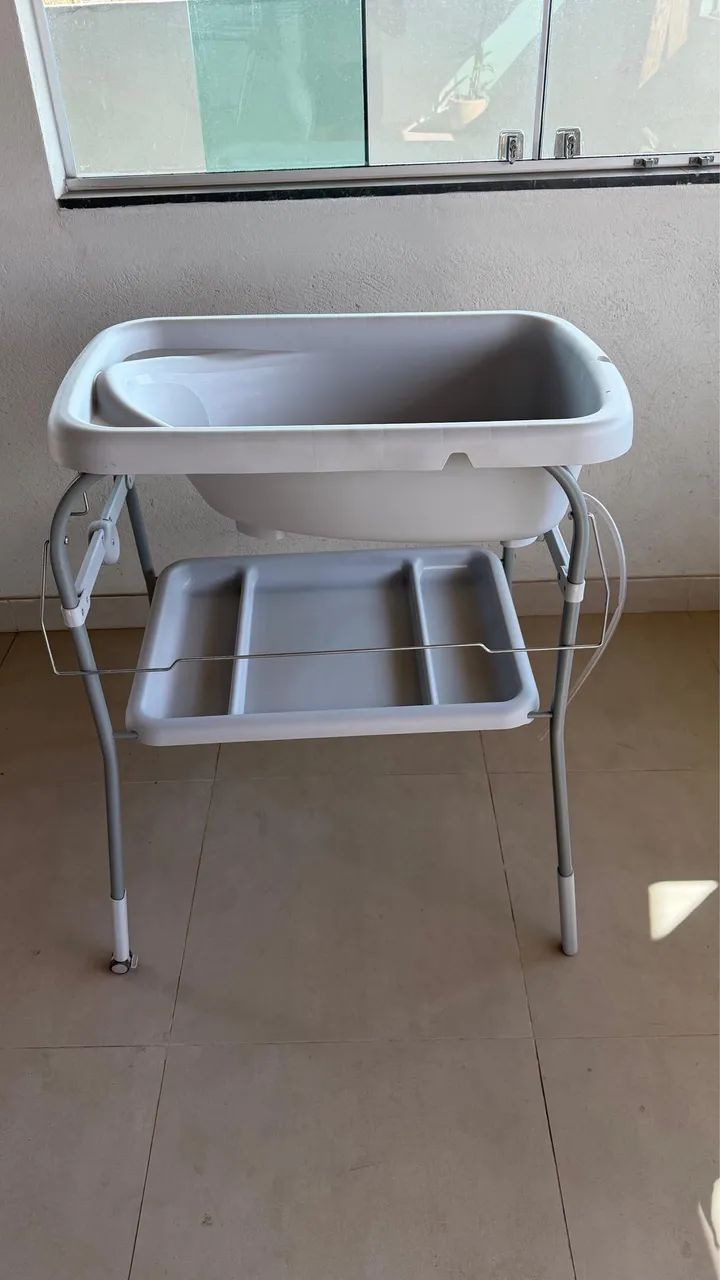 Banheira de bebê com trocador 