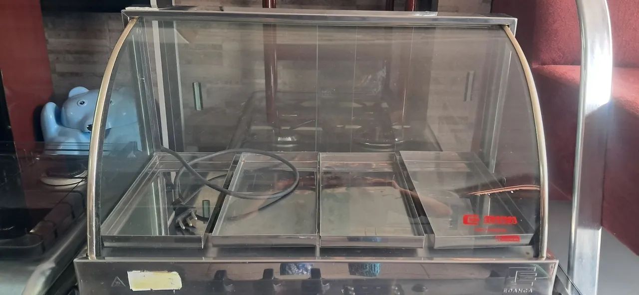 Uma estufa comum com 4 bandejas voltagem 110V. - Foto 3