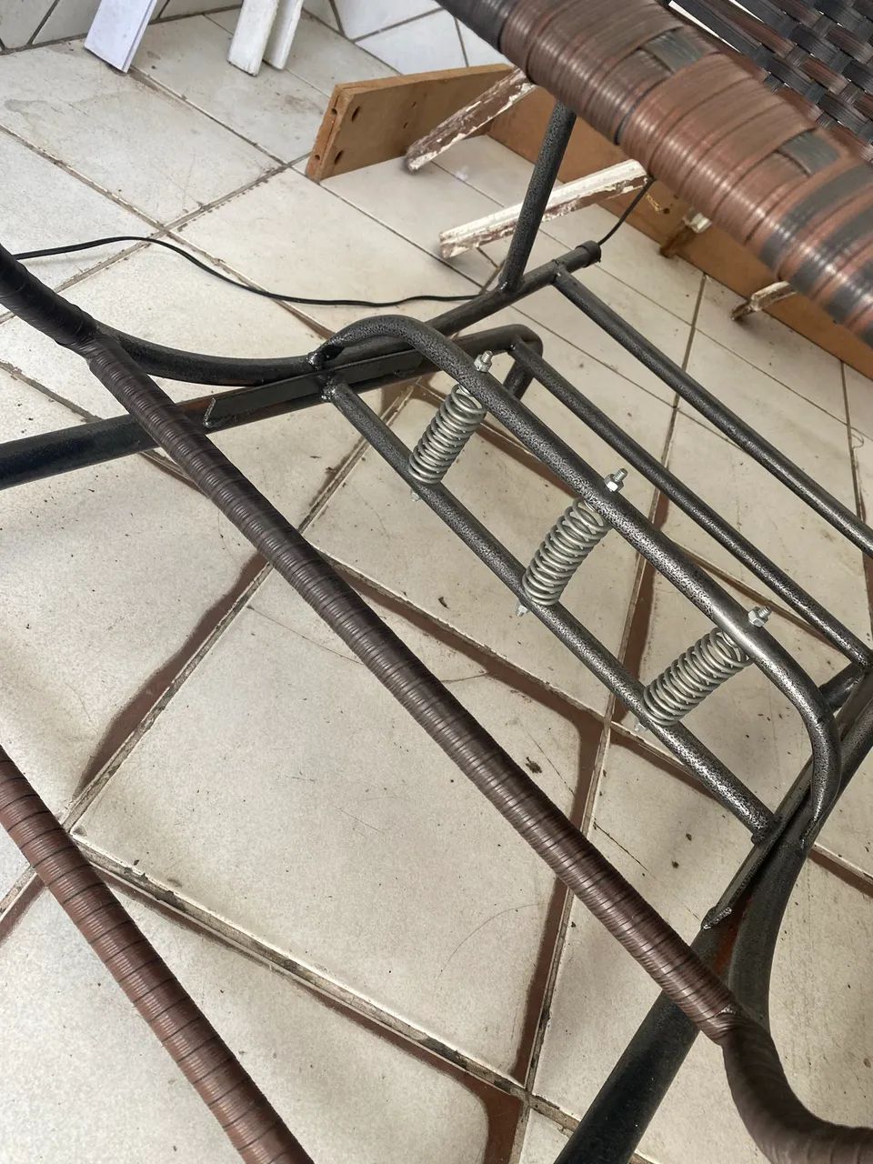 Vendo duas cadeiras de balanço  - Foto 4