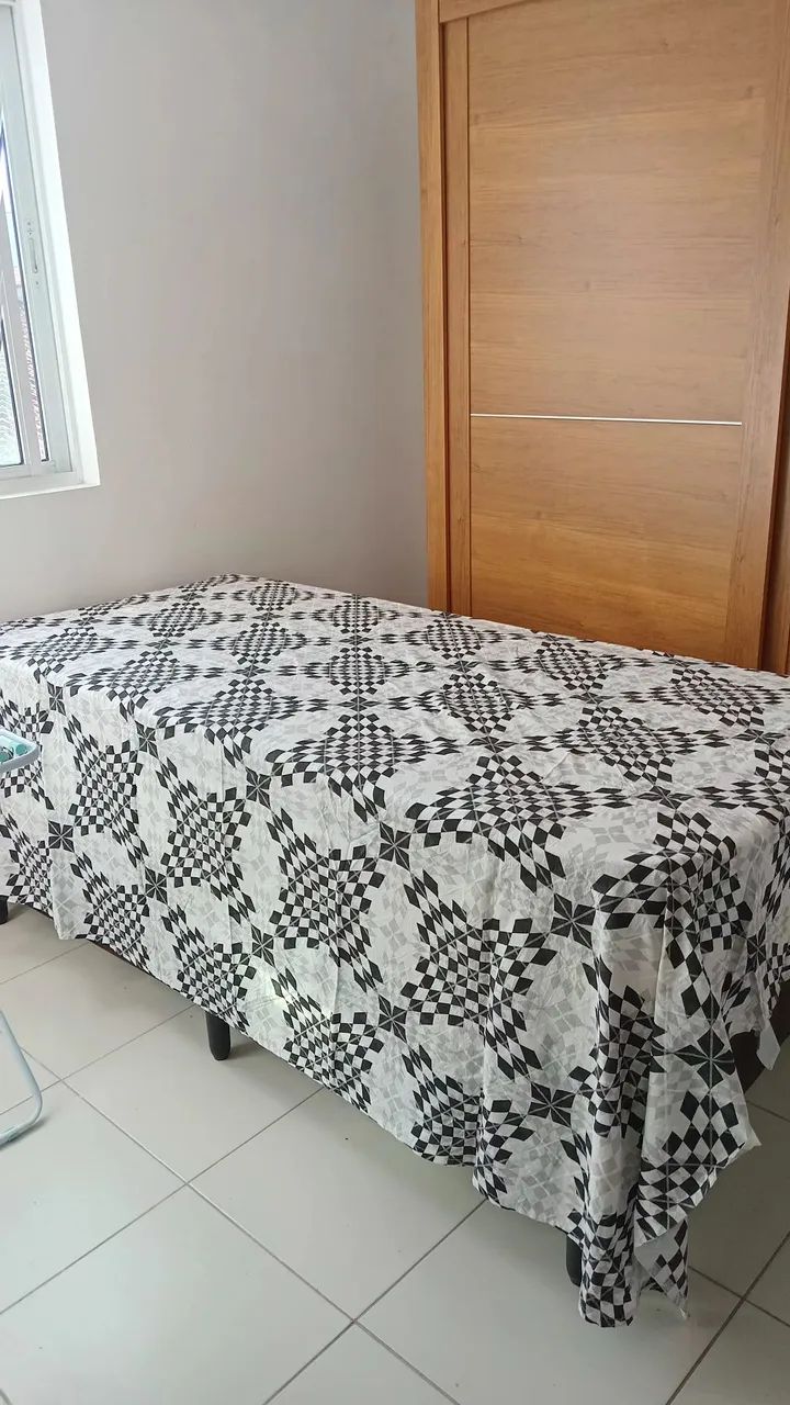 Cama box