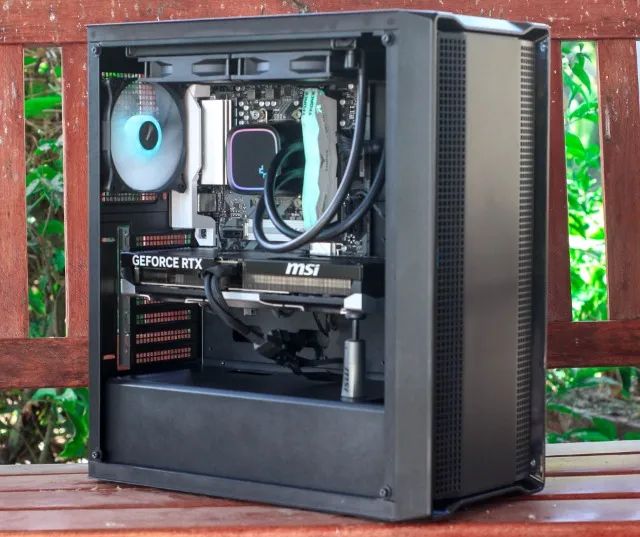 7800X3D - 32GB - RTX 5070 - Foto 2