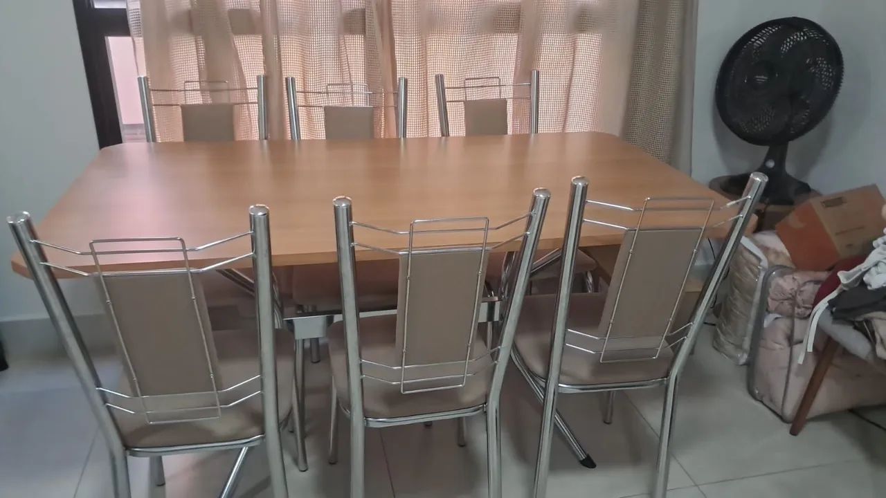 Mesa de 6 cadeiras