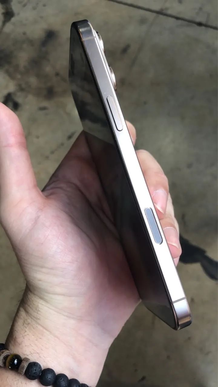 Vendo iPhone 16Promax 256 - Foto 5